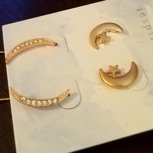 PRETTY!  Pair of Moonlight Earrings - Picture 2 of 5